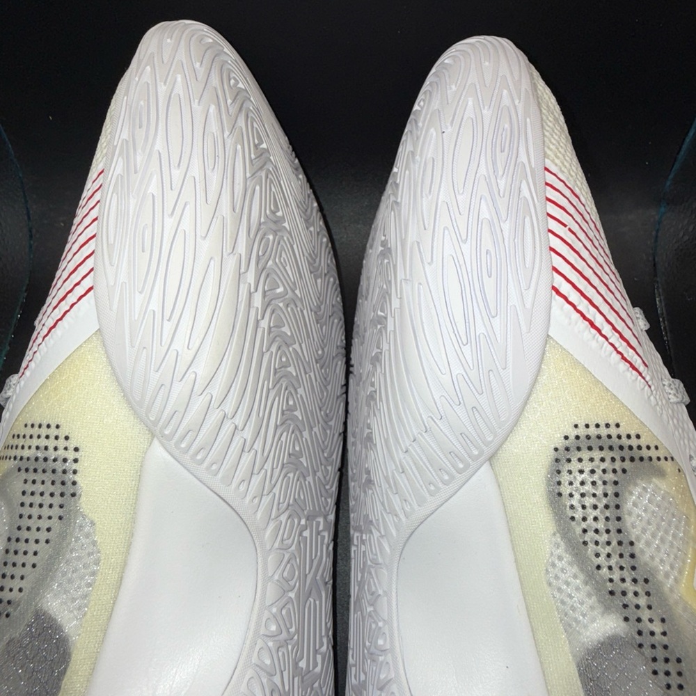 Nike White and Red Sneakers - Picture 9 of 13